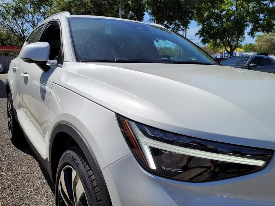 new 2024 Volvo XC40 car, priced at $46,000