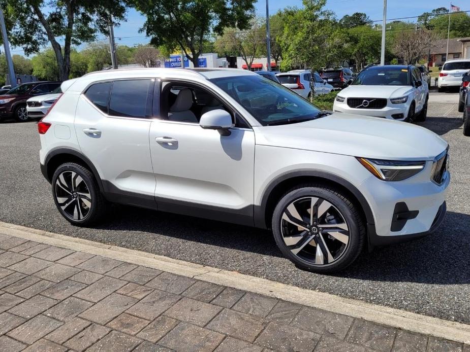 new 2024 Volvo XC40 car, priced at $46,000