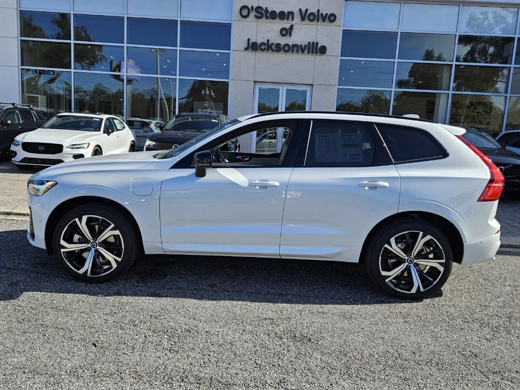 new 2025 Volvo XC60 Plug-In Hybrid car, priced at $75,270