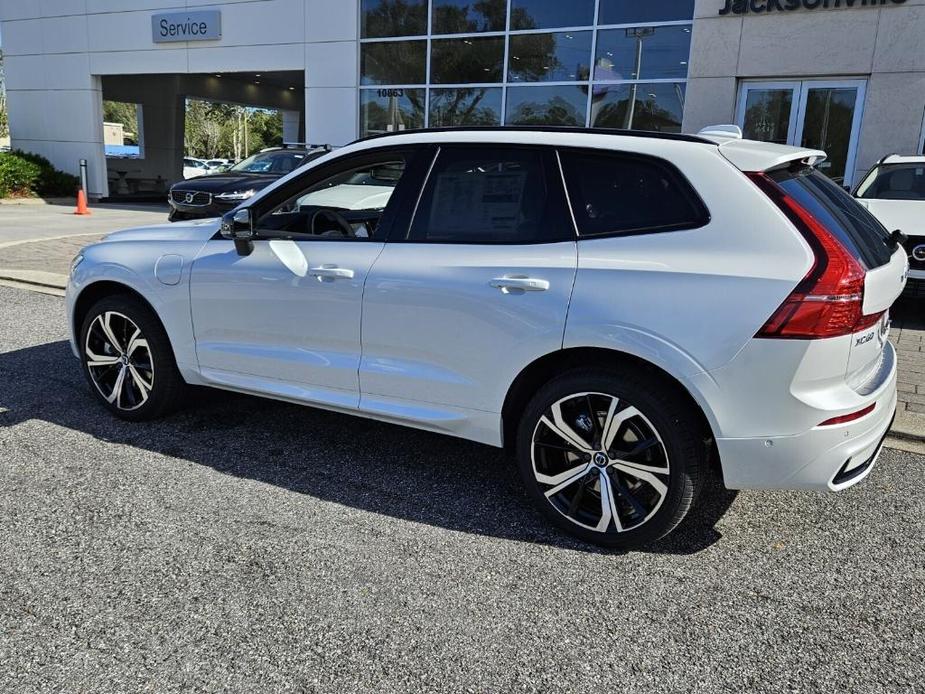 new 2025 Volvo XC60 Plug-In Hybrid car, priced at $75,270