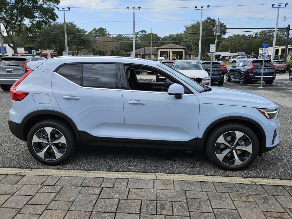 new 2025 Volvo XC40 car, priced at $48,335