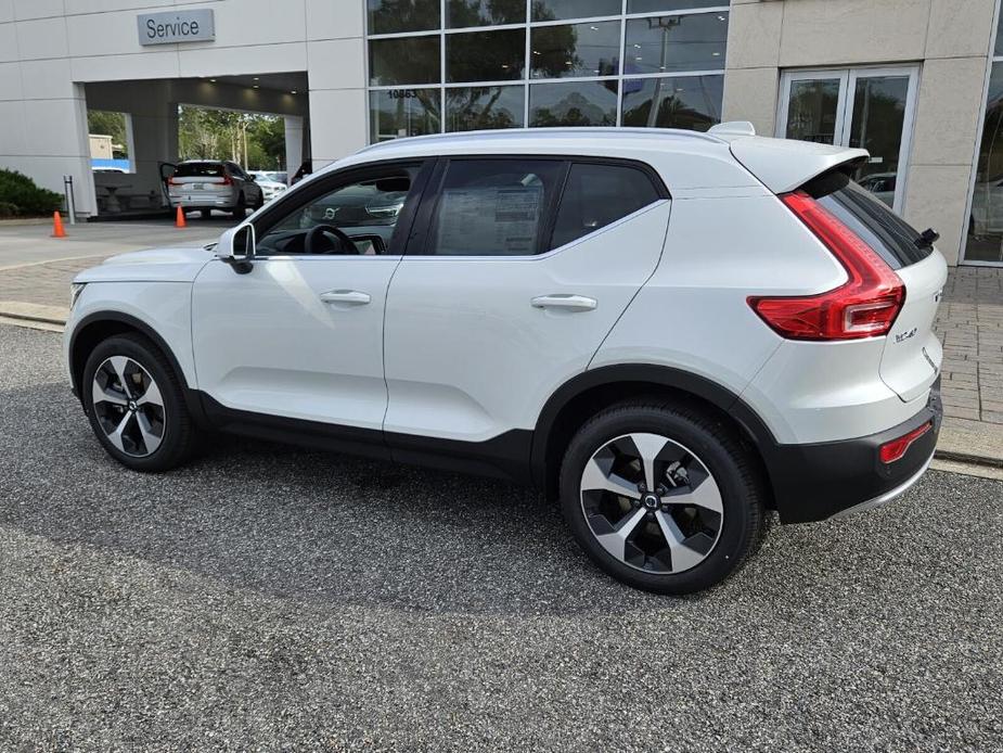 new 2025 Volvo XC40 car, priced at $48,315