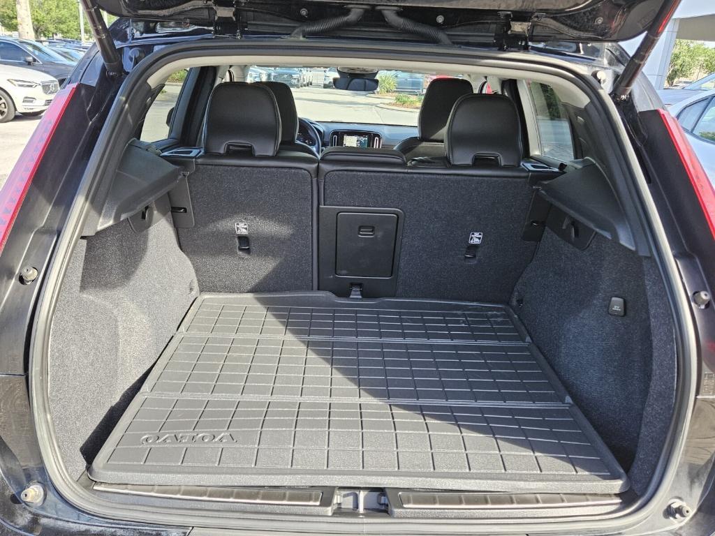 used 2023 Volvo XC40 car, priced at $35,360