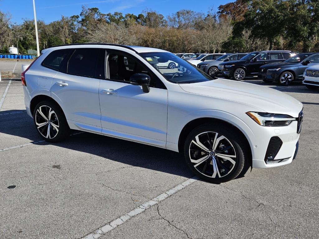 new 2025 Volvo XC60 car, priced at $60,635