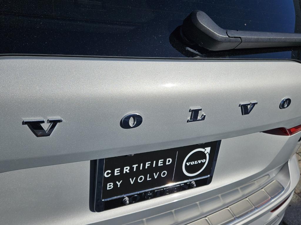 used 2023 Volvo XC60 car, priced at $44,995