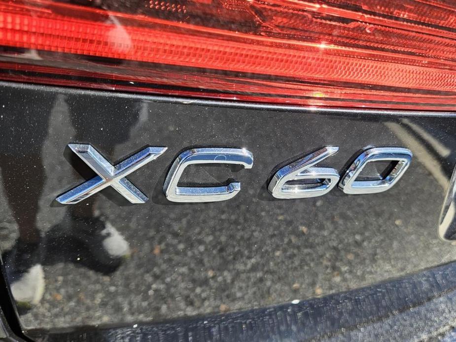 new 2025 Volvo XC60 Plug-In Hybrid car, priced at $66,245