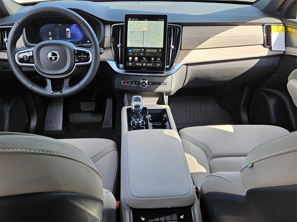 new 2025 Volvo XC90 car