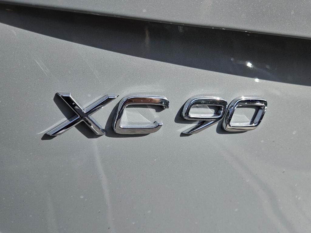 new 2025 Volvo XC90 car, priced at $65,555