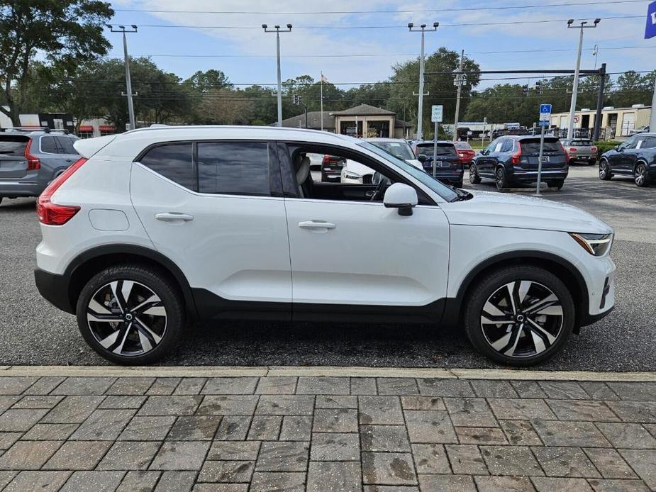 new 2025 Volvo XC40 car, priced at $50,595