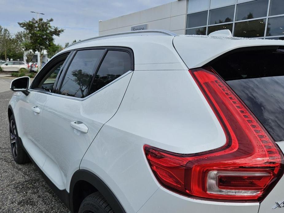 new 2025 Volvo XC40 car, priced at $50,595