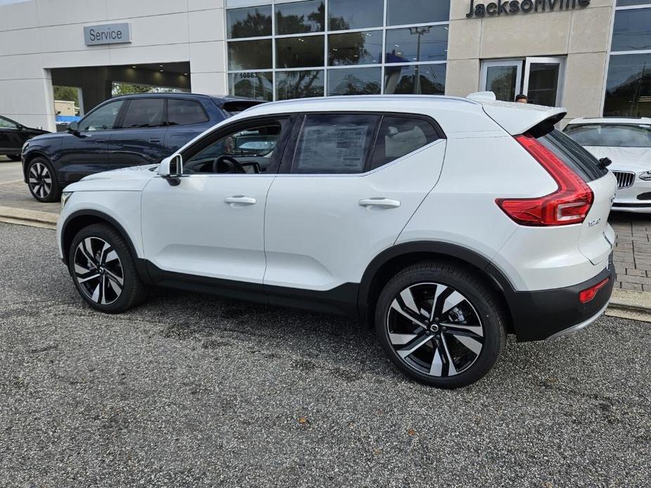 new 2025 Volvo XC40 car, priced at $50,595