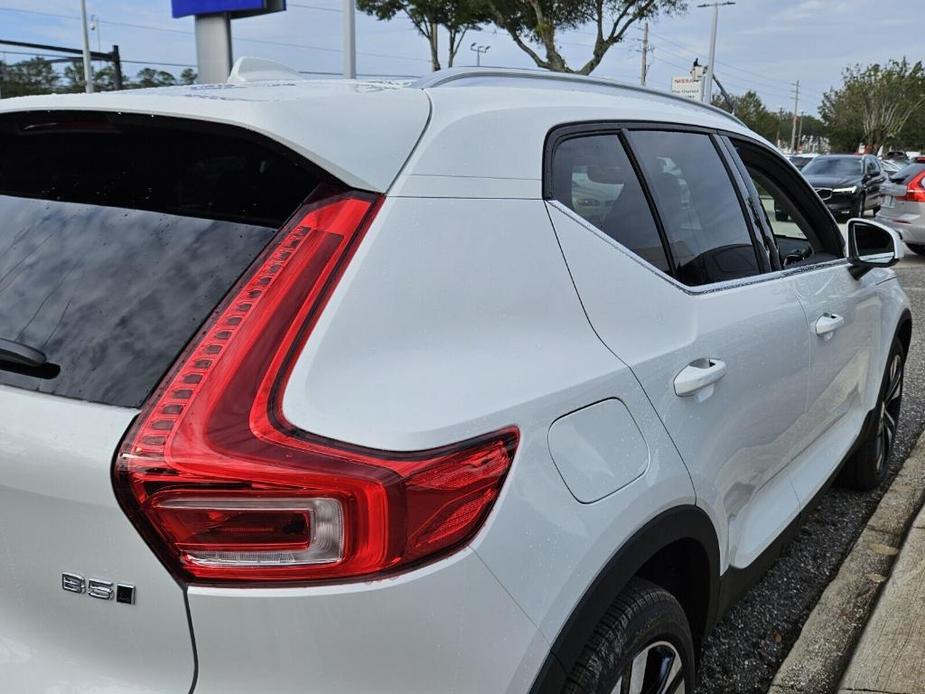 new 2025 Volvo XC40 car, priced at $50,595