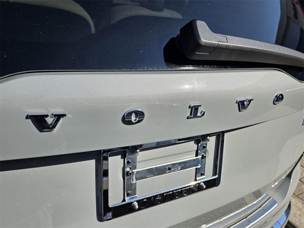 new 2026 Volvo XC90 car, priced at $71,825