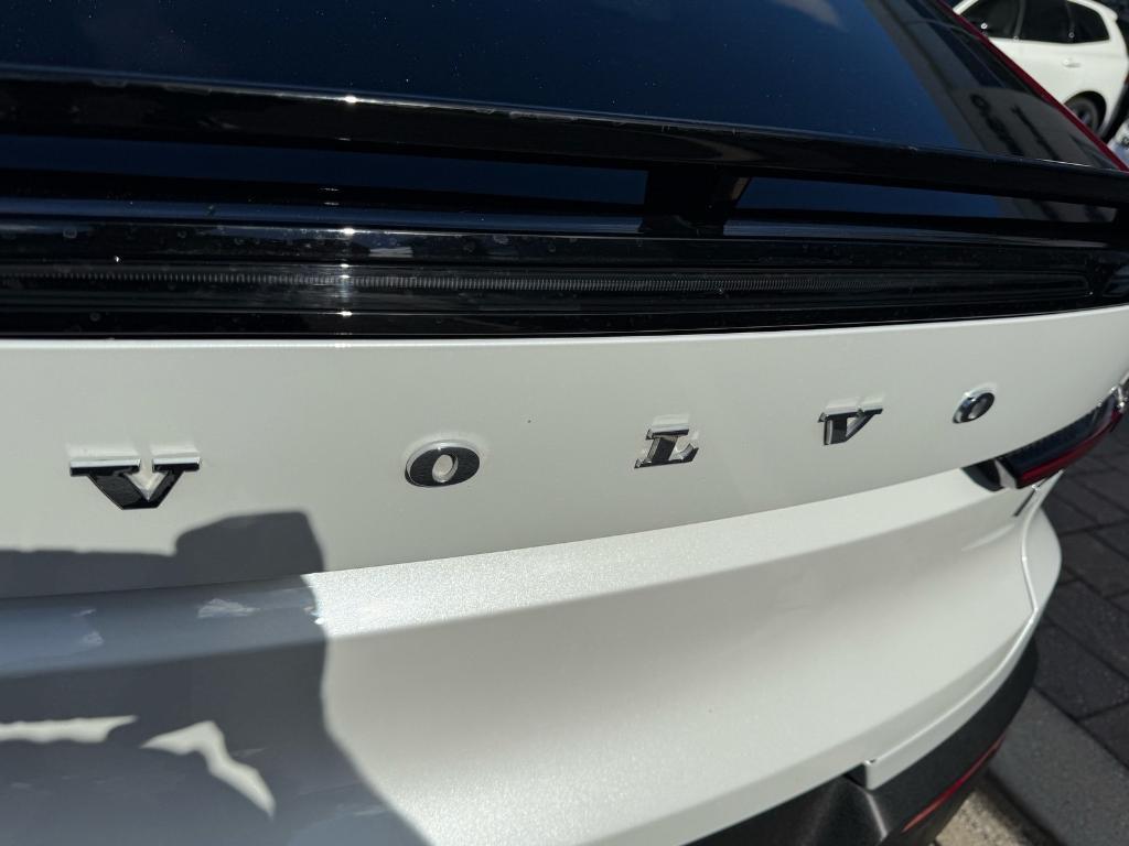 used 2023 Volvo C40 Recharge Pure Electric car, priced at $27,995