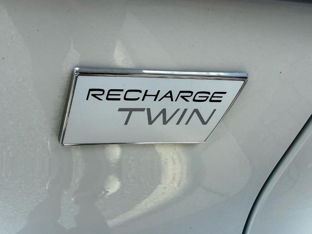 used 2023 Volvo C40 Recharge Pure Electric car, priced at $27,995