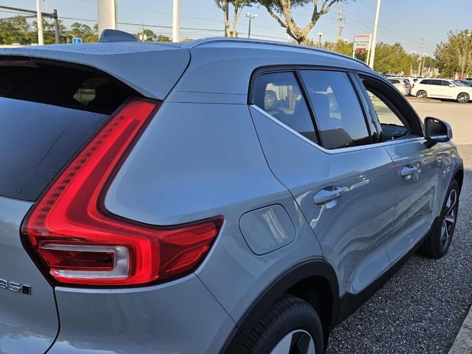 new 2025 Volvo XC40 car, priced at $45,465