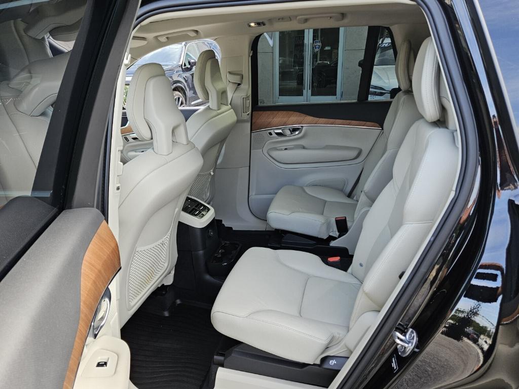 used 2022 Volvo XC90 Recharge Plug-In Hybrid car, priced at $42,995