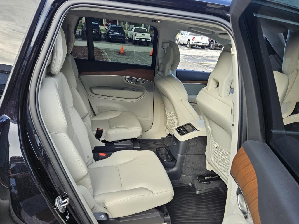 used 2022 Volvo XC90 Recharge Plug-In Hybrid car, priced at $42,995