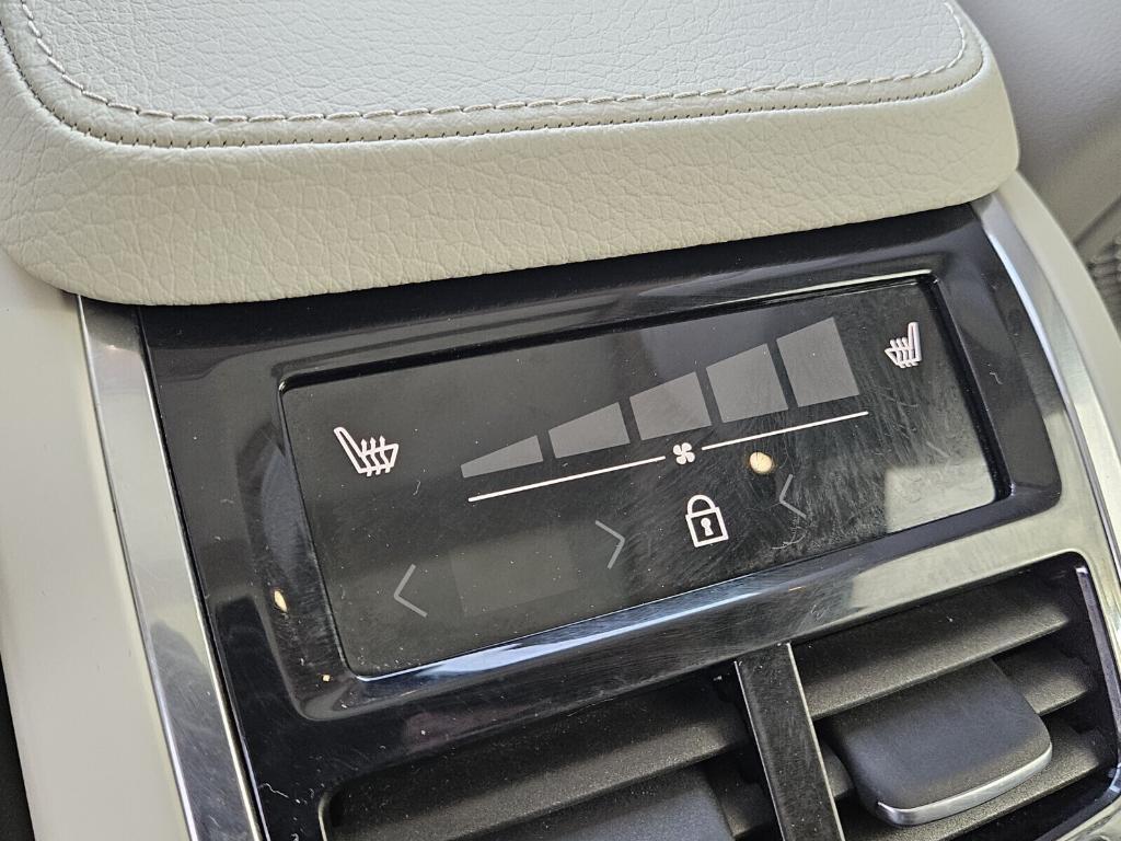 used 2022 Volvo XC90 Recharge Plug-In Hybrid car, priced at $42,995