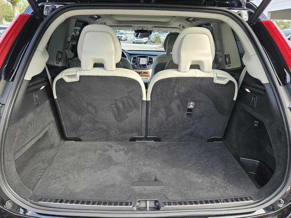 used 2022 Volvo XC90 Recharge Plug-In Hybrid car, priced at $42,995