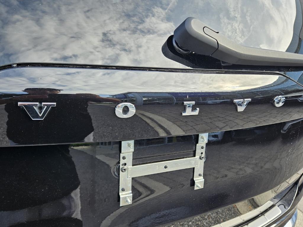 used 2022 Volvo XC90 Recharge Plug-In Hybrid car, priced at $42,995