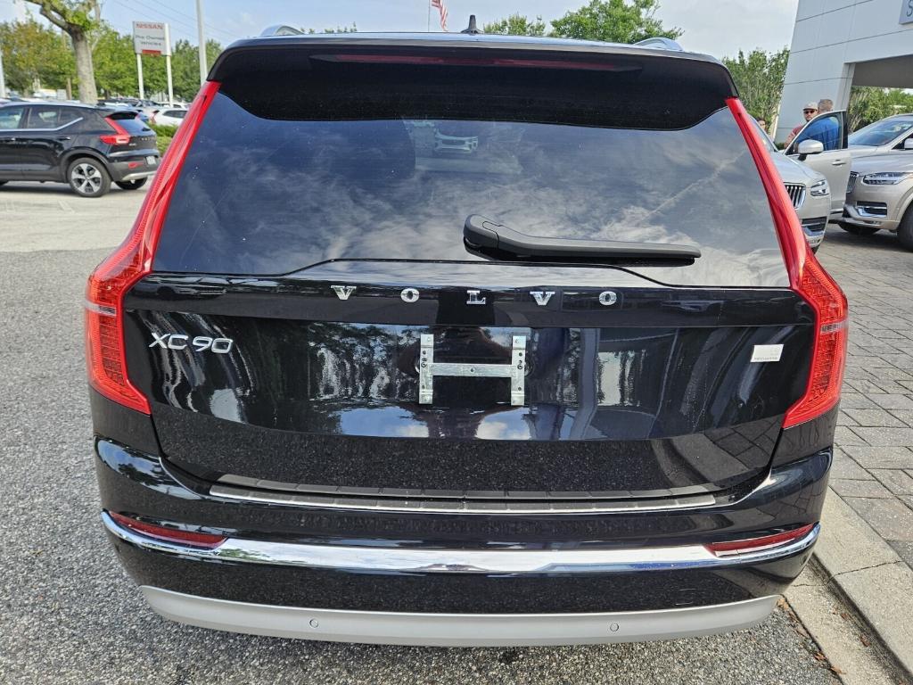 used 2022 Volvo XC90 Recharge Plug-In Hybrid car, priced at $42,995