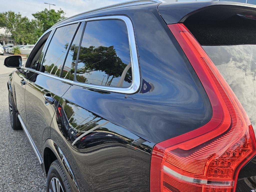 used 2022 Volvo XC90 Recharge Plug-In Hybrid car, priced at $42,995