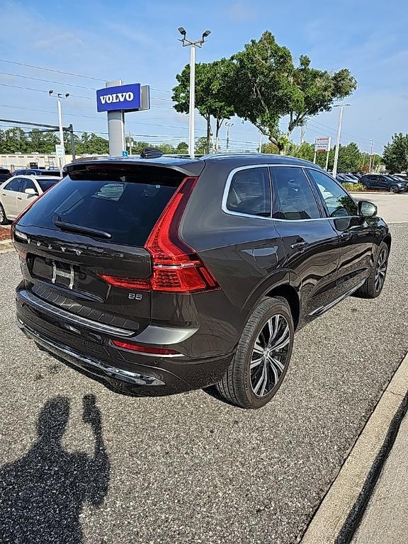used 2022 Volvo XC60 car, priced at $33,925