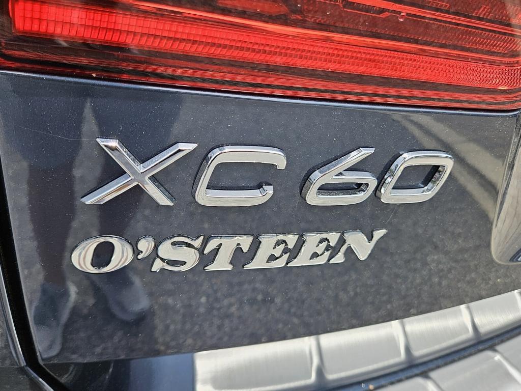 new 2025 Volvo XC60 Plug-In Hybrid car, priced at $66,260