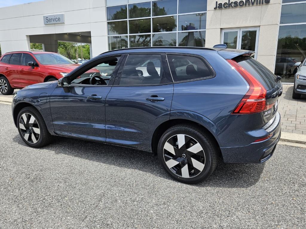 new 2025 Volvo XC60 Plug-In Hybrid car, priced at $66,260