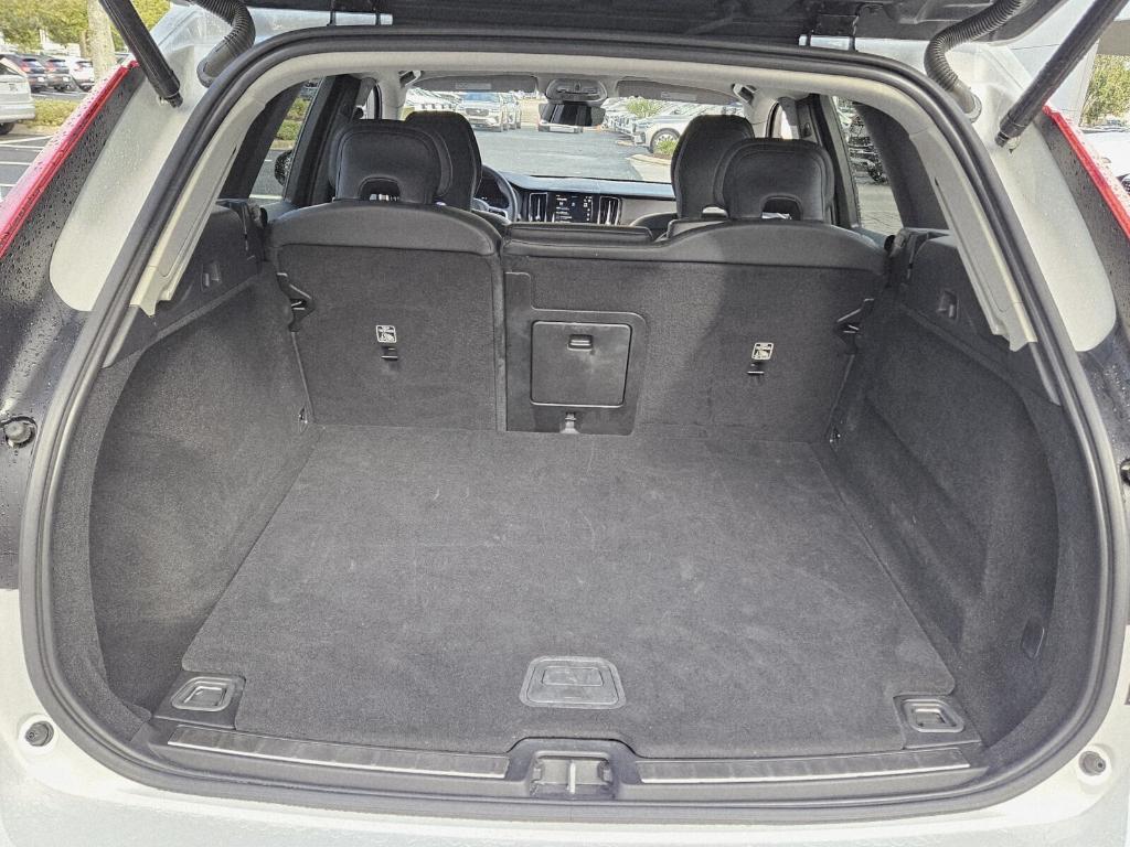 used 2024 Volvo XC60 car, priced at $35,495