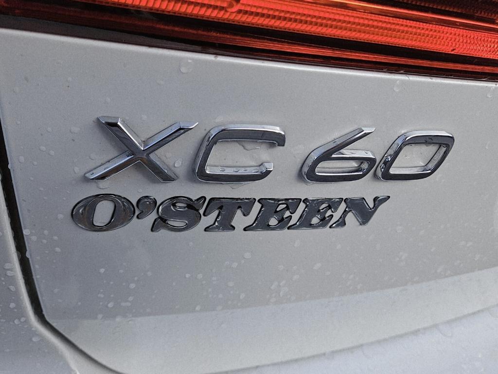 used 2024 Volvo XC60 car, priced at $35,495