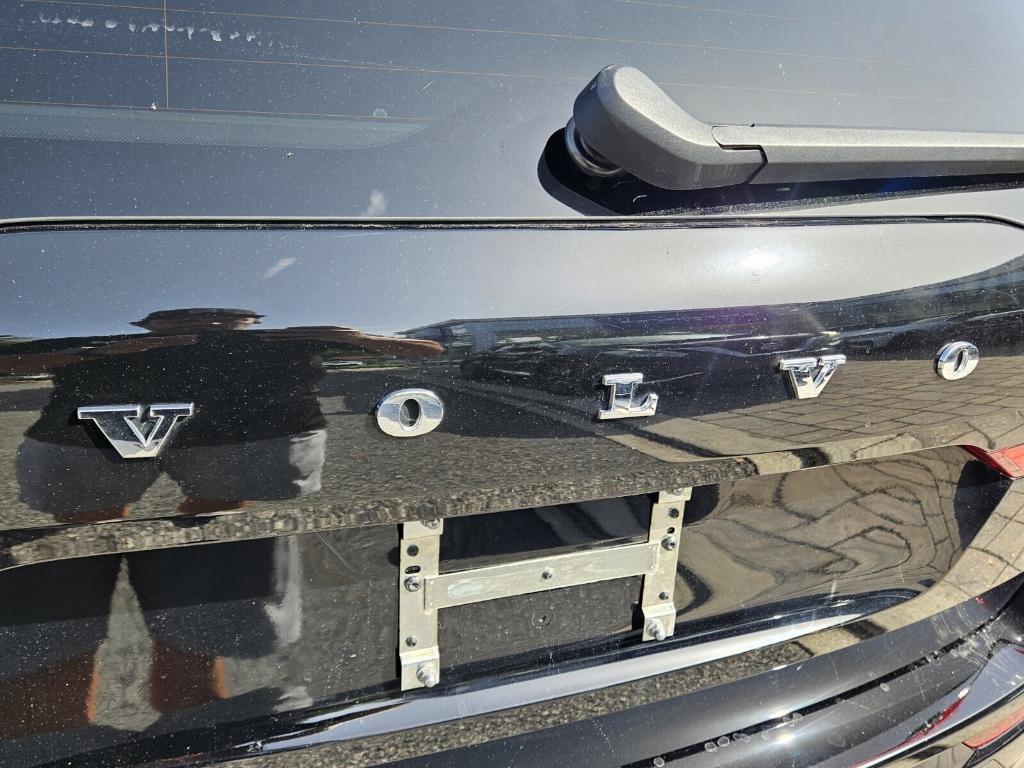 used 2023 Volvo XC60 car, priced at $34,990