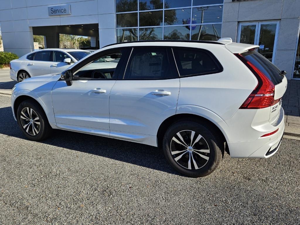 new 2025 Volvo XC60 car, priced at $49,525