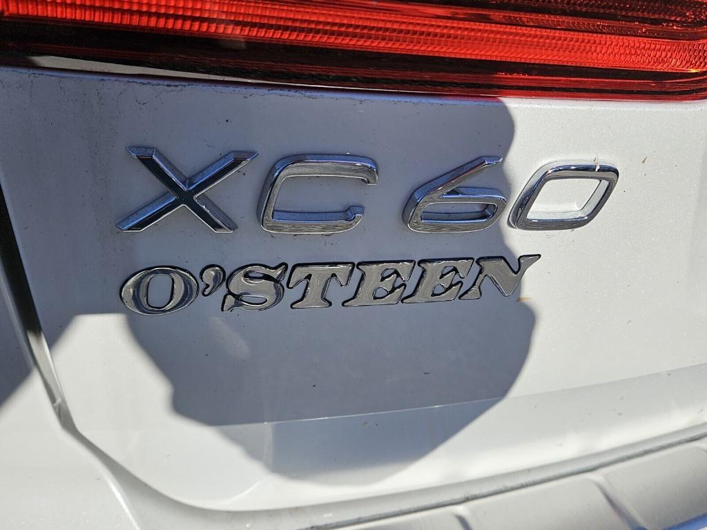 new 2025 Volvo XC60 car, priced at $49,525