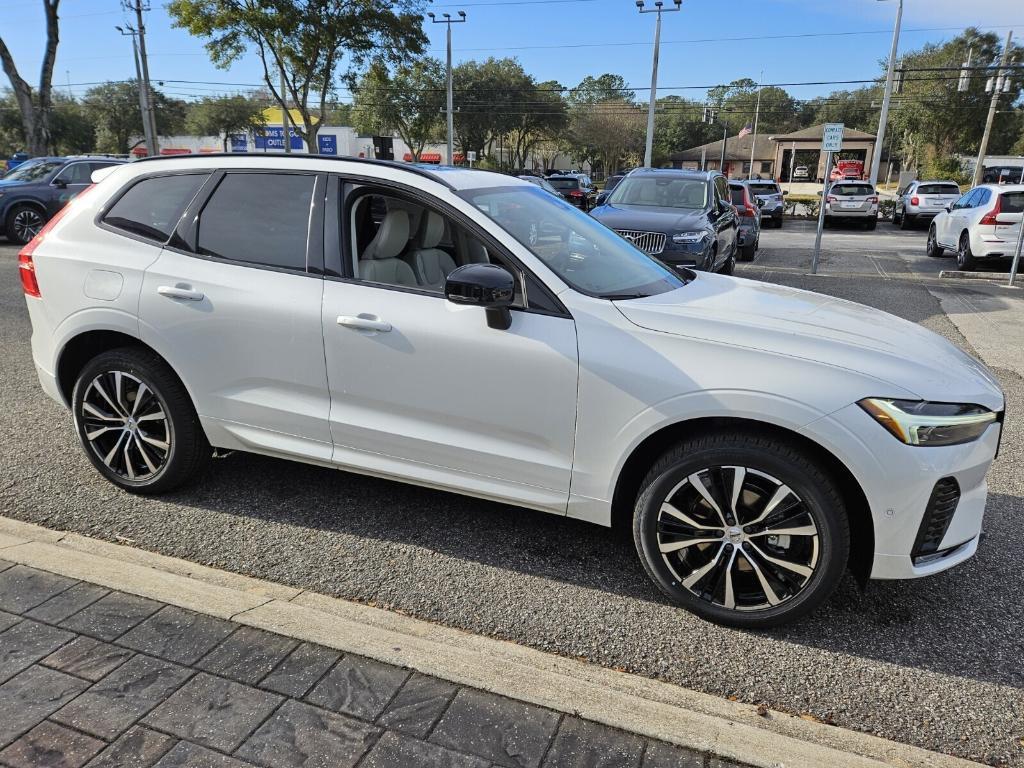 new 2025 Volvo XC60 car, priced at $54,585