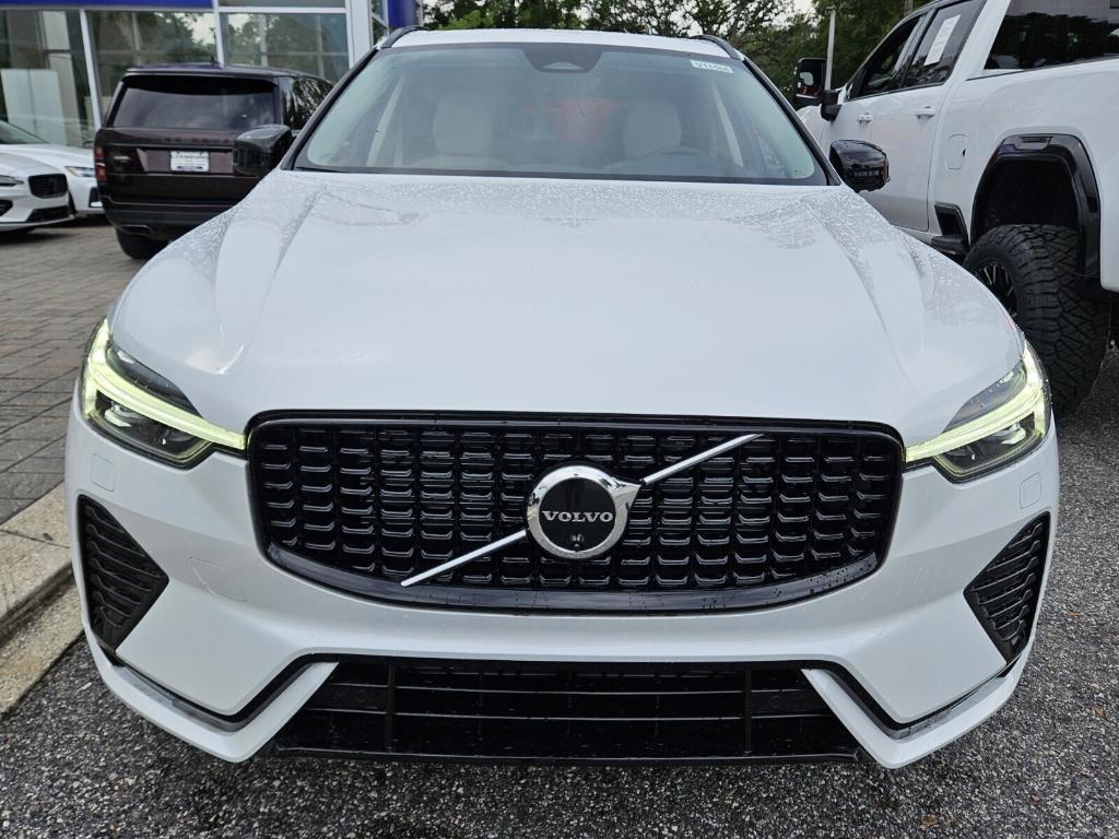 new 2025 Volvo XC60 car, priced at $55,360