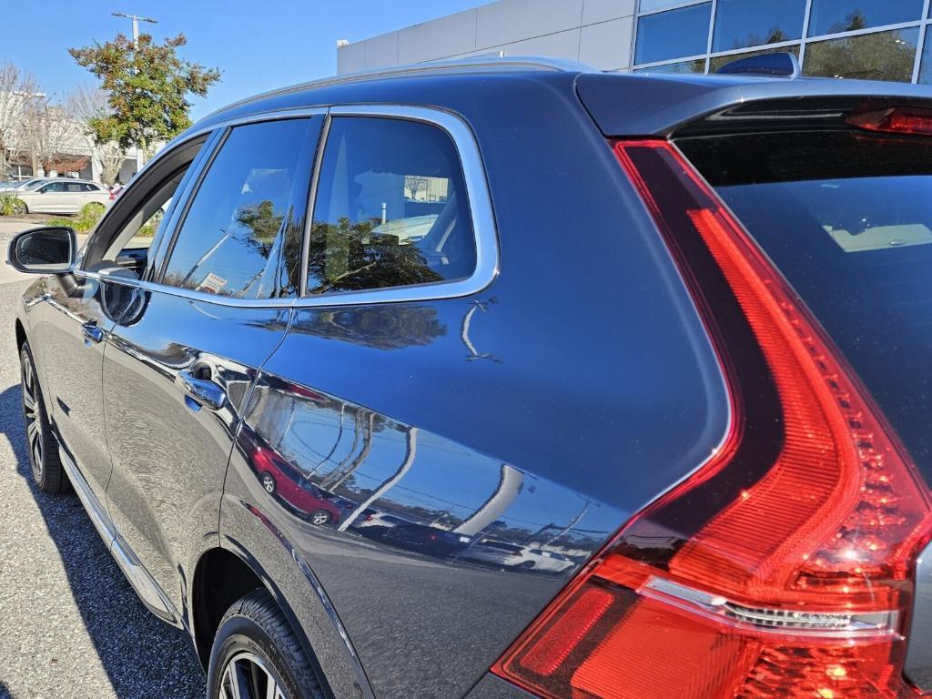 used 2022 Volvo XC60 car, priced at $35,995