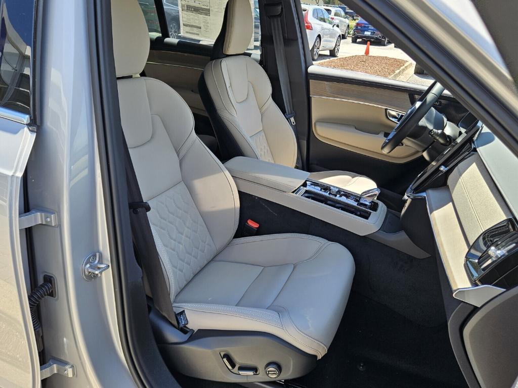new 2025 Volvo XC90 car, priced at $65,555