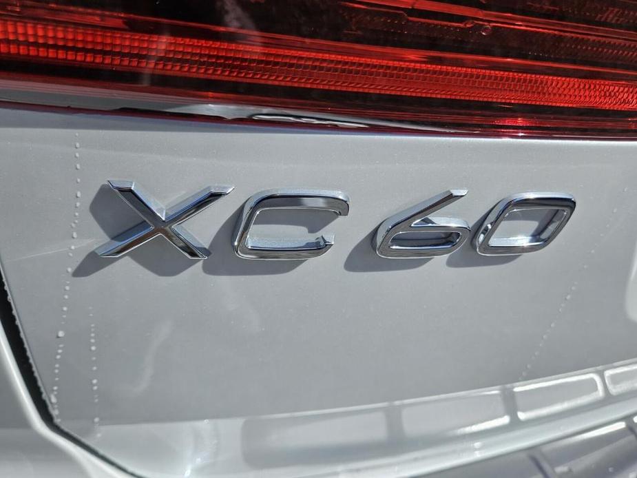 new 2025 Volvo XC60 car, priced at $53,785