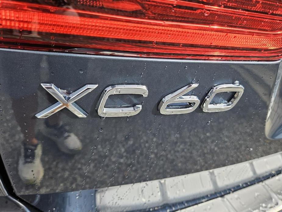 new 2025 Volvo XC60 Plug-In Hybrid car, priced at $65,485