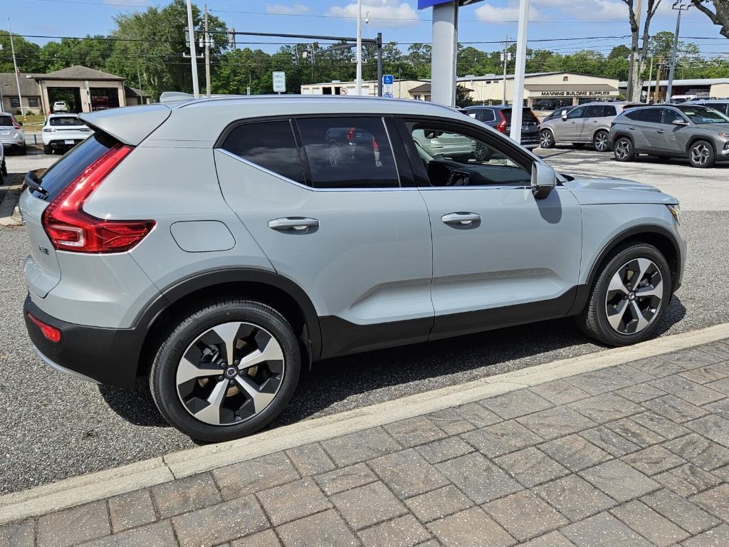 new 2025 Volvo XC40 car, priced at $45,485