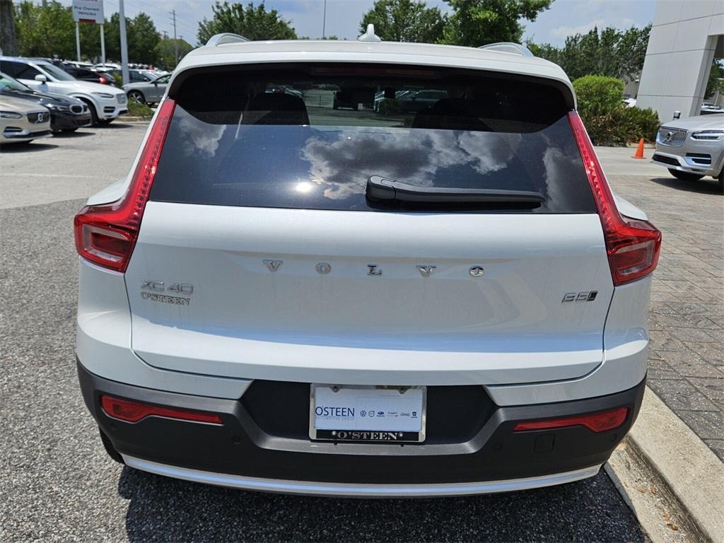 new 2025 Volvo XC40 car, priced at $50,595