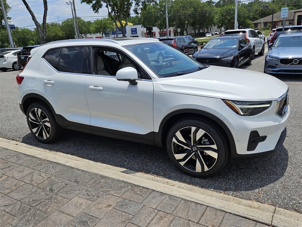 new 2025 Volvo XC40 car, priced at $50,595