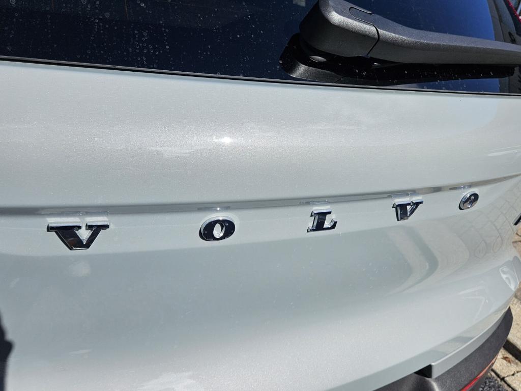 used 2025 Volvo XC40 car, priced at $36,595