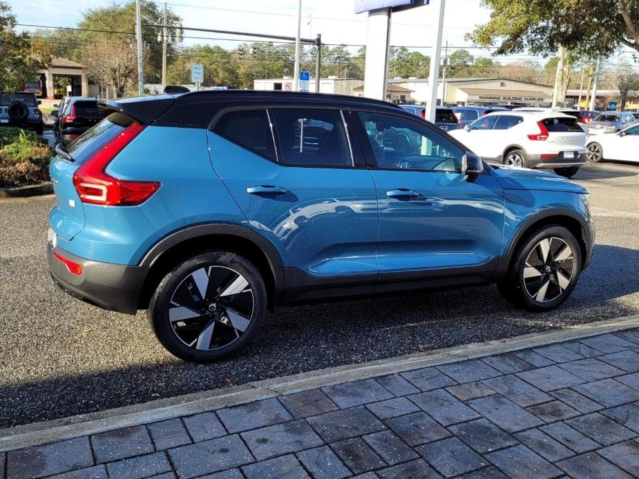 new 2024 Volvo XC40 Recharge Pure Electric car