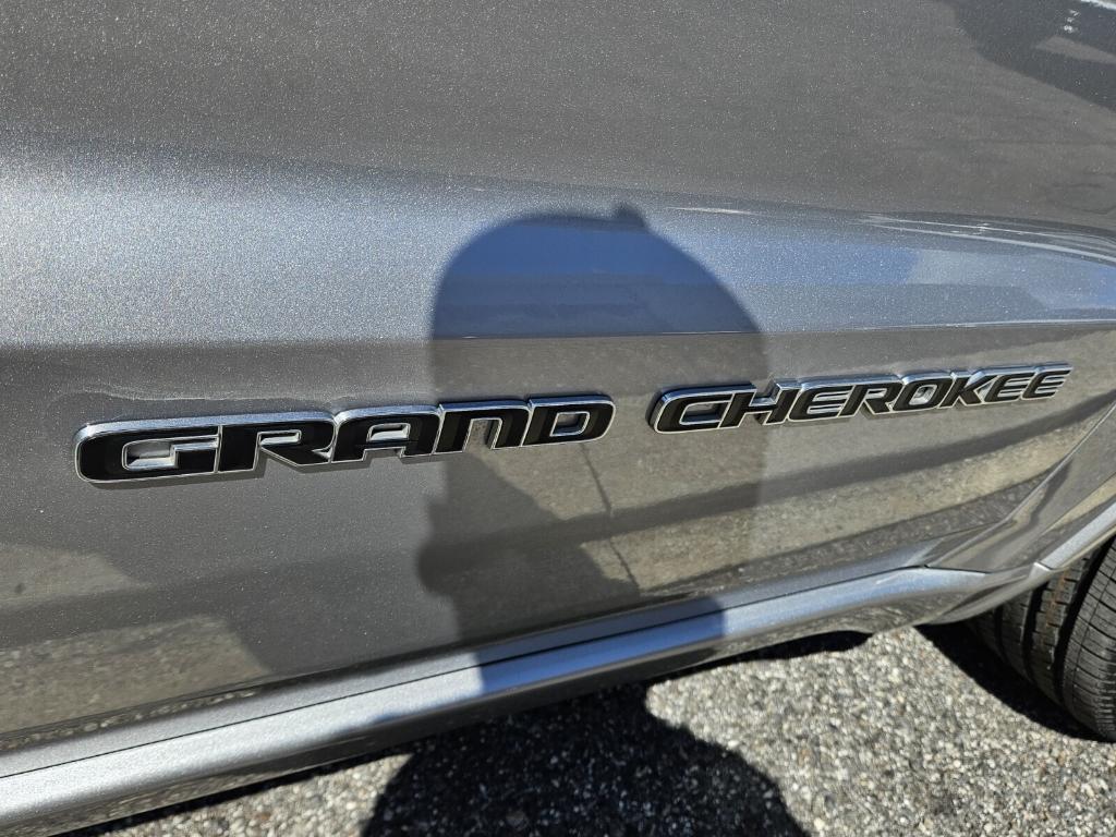 used 2020 Jeep Grand Cherokee car, priced at $24,463