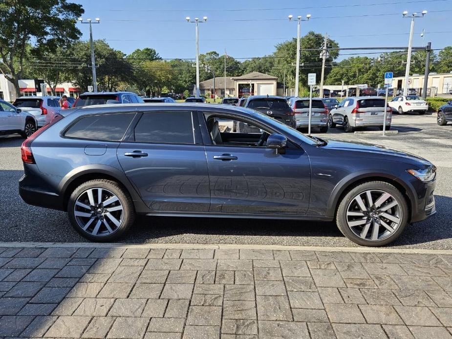 new 2025 Volvo V90 Cross Country car, priced at $68,735