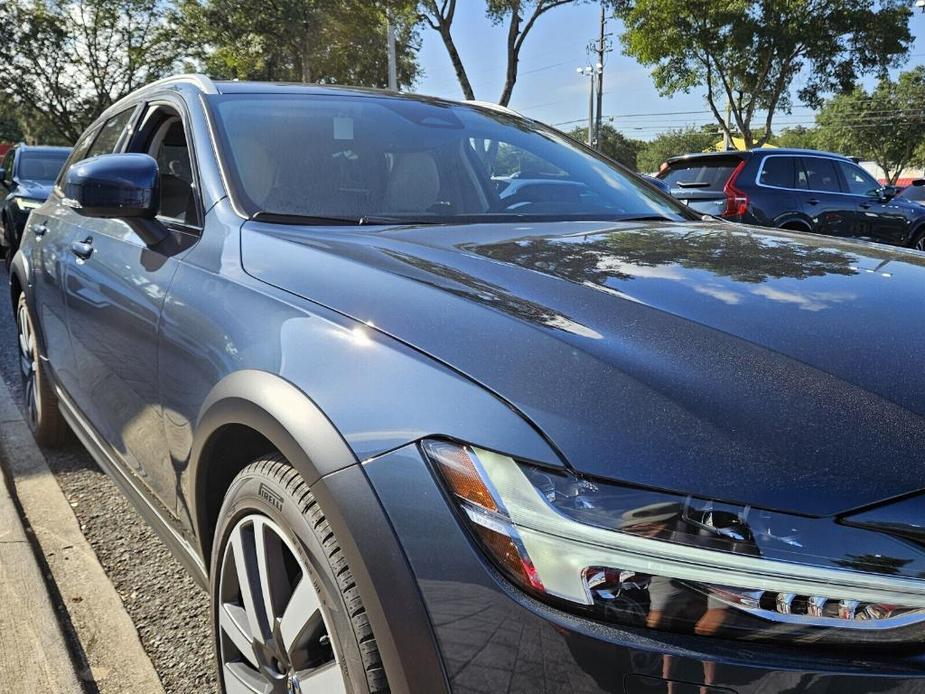 new 2025 Volvo V90 Cross Country car, priced at $68,735