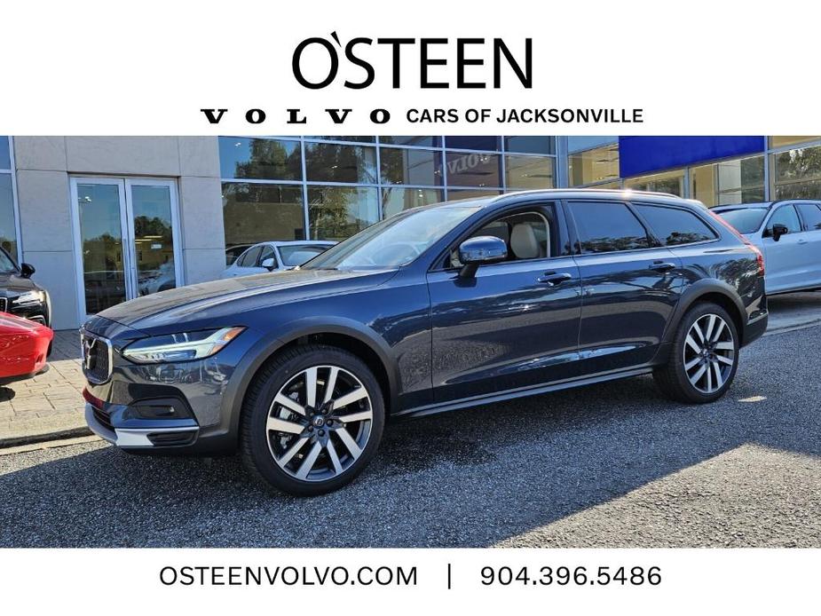 new 2025 Volvo V90 Cross Country car, priced at $68,735